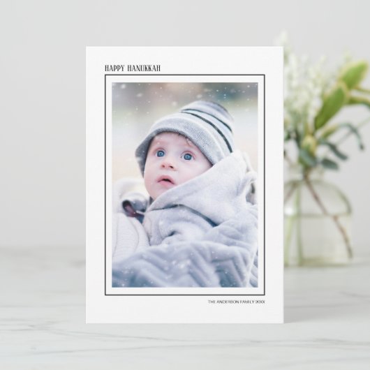 Zwart & wit gestreepte vrolijke Hanukkah gezelfami Feestdagenkaart (Staand voorkant)