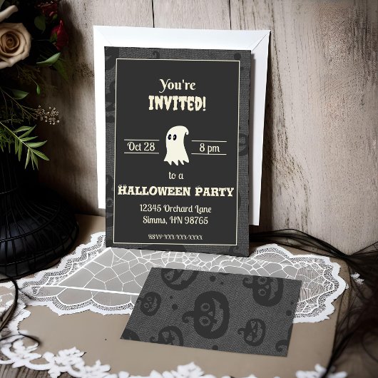 Zwart-wit Ghost Halloween Party Uitnodiging