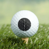 Zwart-wit gloeiend blad close-up golfballen (Insitu Shirt)