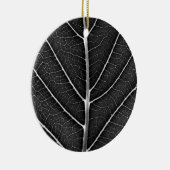Zwart-wit gloeiend blad close-up keramisch ornament (Rechts)