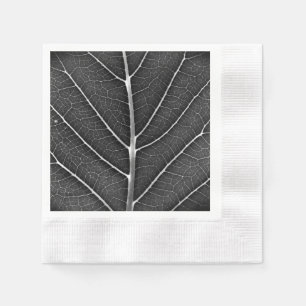 Zwart-wit gloeiend blad close-up servet