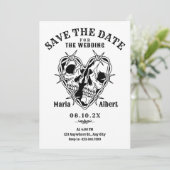 Zwart-wit gotische schedel paar bruiloft save the date (Staand voorkant)