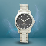 Zwart Wit Goud Monogram Naam Script Horloge<br><div class="desc">Elegant Goud Monogram met Naamschrift. Gemakkelijk gepersonaliseerd als cadeau voor familie en vrienden.</div>