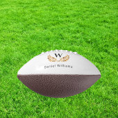 Zwart wit gouden lauwerkrans monogram american football