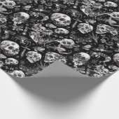 Zwart-wit graffiti stijl schedels Halloween Cadeaupapier (Hoek)