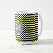 Zwart wit groen Chevron Zigzag Monogram Koffiemok (Voorkant rechts)