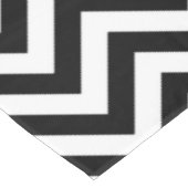 Zwart-wit groot Chevron ZigZag Pattern Tafelkleed (Gekanteld)