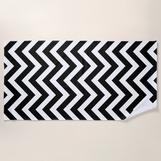 Zwart-wit Groot formaat Chevron Stripes Strandlaken (Voorkant)
