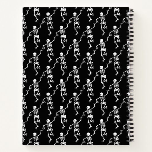 Zwart-wit Halloween Dancing Skeletons Monogram Notitieboek (Achterkant)