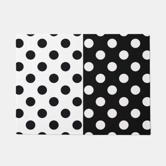 Zwart Wit Halve Kleur Split Inverse Polka Dots Deurmat (Voorkant)