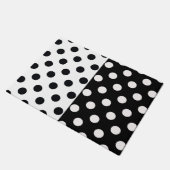 Zwart Wit Halve Kleur Split Inverse Polka Dots Deurmat (Schuin)