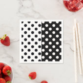 Zwart Wit Halve Kleur Split Inverse Polka Dots Servet (Insitu)