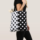 Zwart Wit Halve Kleur Split Inverse Polka Dots Tote Bag (Dichtbij)