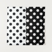 Zwart Wit Halve Kleur Split Inverse Polka Dots Wandkleed (Voorkant)