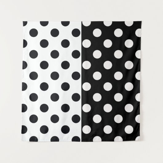 Zwart Wit Halve Kleur Split Inverse Polka Dots Wandkleed (Voorkant)