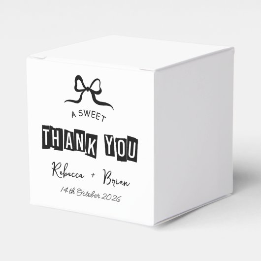 Zwart & Wit Hand Getrokken Bow Schets Huwelijk Bedankdoosjes (Voorkant Zijde)