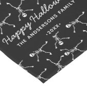 Zwart-wit Hand getrokken Skelet Halloween Korte Tafelloper (Hoek)