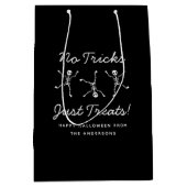 Zwart-wit Hand getrokken Skelet Halloween Medium Cadeauzakje (Voorkant)