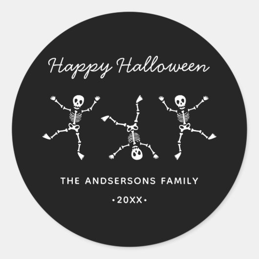 Zwart & Wit Hand getrokken Skelet Happy Halloween Ronde Sticker (Voorkant)