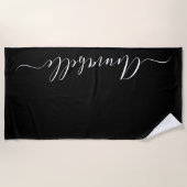Zwart-wit handdoek met naam voor het strand (Voorkant)