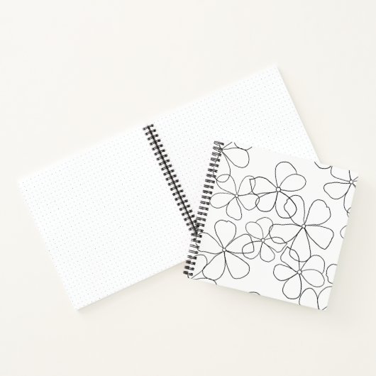 Zwart wit handgetekend schets - Groot strakkerblad Notitieboek (Binnen)