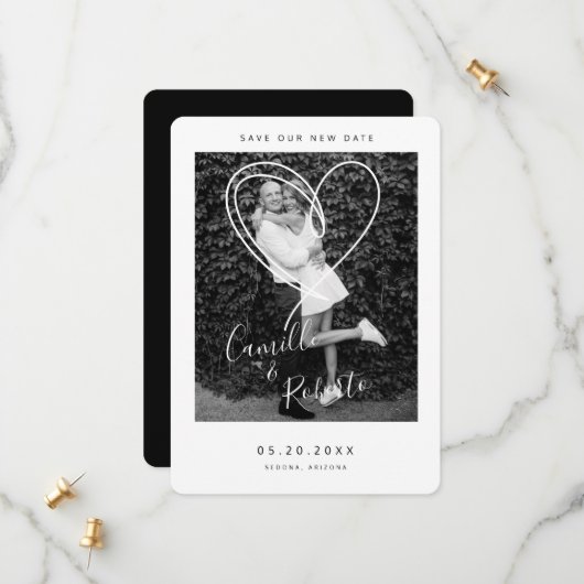 Zwart-wit hart bespaart onze nieuwe moderne datum save the date (Voorkant / Achterkant in situ)