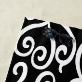 Zwart-wit hart print strandlaken (In situ)