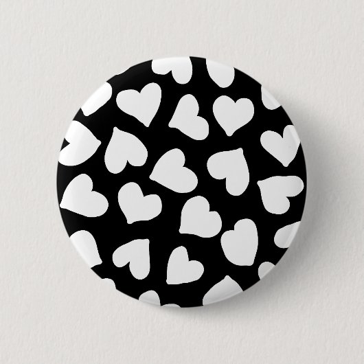 Zwart-wit hartpatroon ronde button 5,7 cm (Voorkant)