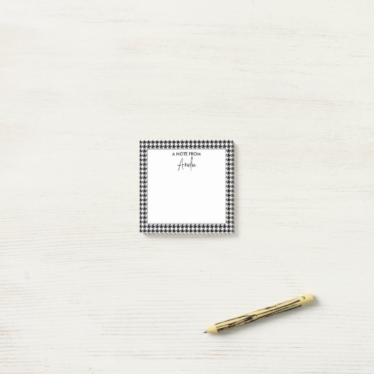 Zwart-wit Houndstooth gepersonaliseerde naam Post-it® Notes (Op bureau)