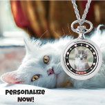 zwart-wit huisdier foto en naam horloge<br><div class="desc">Verhef de band die je deelt met je geliefde huisdier met onze Black and White Pet Photo and Name Watch. Vier de unieke verbinding die je hebt met je harige metgezel door dit elegante uurwerk aan te passen. Dit horloge is bedrukt met een charmant ontwerp met pootafdruk en versierd met...</div>
