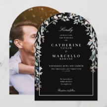 Zwart-Wit Huwelijksfotografie met Bloemboog