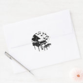 Zwart/wit Illustratie van Grote Piano & Nota's Ronde Sticker (Envelop)