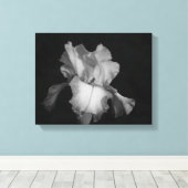 Zwart-wit Iris Bloemen Foto Canvas Afdruk (Insitu (Houten vloer))