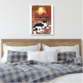 Zwart Wit Kat Liggend voorzijde van Open haard Canvas Afdruk (Insitu (Slaapkamer))