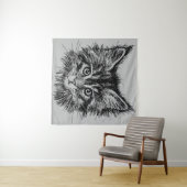 Zwart-wit kitten gezicht op grijs wandkleed (In Situ (horizontaal))