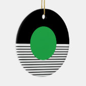 Zwart wit kleurenblok en groene cirkel keramisch ornament (Rechts)