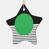 Zwart wit kleurenblok en groene cirkel keramisch ornament (Links)