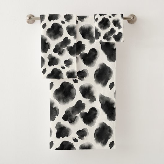 Zwart-wit koeienprintpatroon bad handdoek (Insitu)