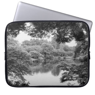 Zwart-wit, koel, unieke natuur en meer laptop sleeve