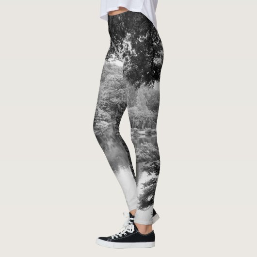 Zwart-wit, koel, unieke natuur en meer leggings (Links)