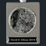 Zwart-wit koraal I Abstracte Natuur Foto Verzilverd Banner Ornament<br><div class="desc">Hier is nog een ander afbeelding van de abstracte natuur - de patronen van zwart-wit op een groot stuk koraal van St. Thomas, U.S.V.I. Dit afbeelding is het eerste van een reeks van twee, en ook kenmerkt als breedbeeldbehang in de Abstracte sectie van de Natuur van www.mlewallpapers.com. Bekijk onze winkel...</div>