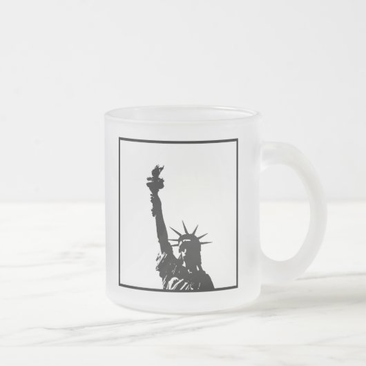 Zwart & Wit Lady Liberty Silhouet Matglas Koffiemok (Rechts)