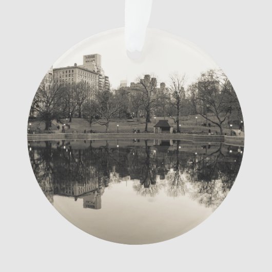 Zwart-wit landschap in Central Park Ornament (voorkant)