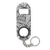 Zwart & Wit Lapwerk 04 van het Patroon Sleutelhanger Flessenopener (Achterkant)