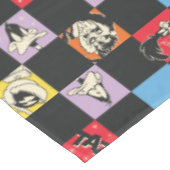 Zwart-wit LOONEY TUNES™ in kleurrijke checker Tafelkleed (Gekanteld)