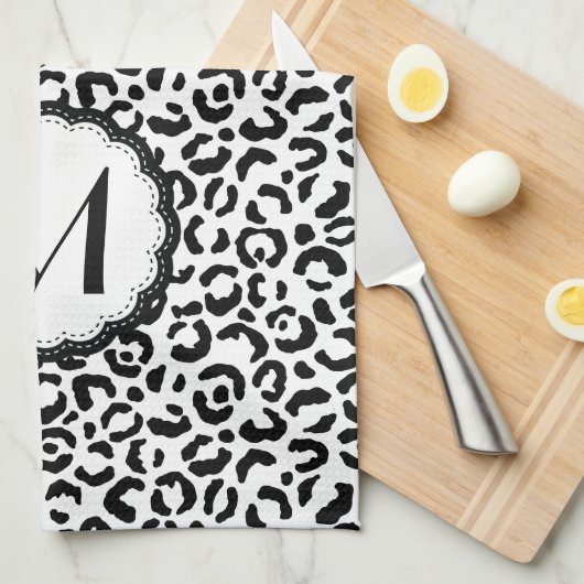 Zwart-wit luipaardmonogram theedoek (Quarter Fold)