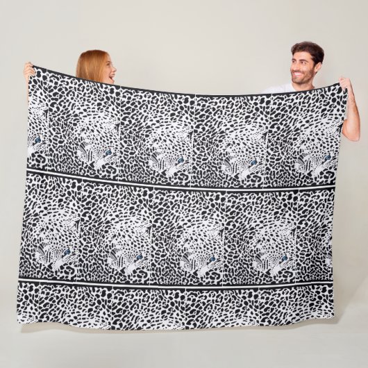 Zwart-wit luipaardprintpatroon fleece deken (In situ)