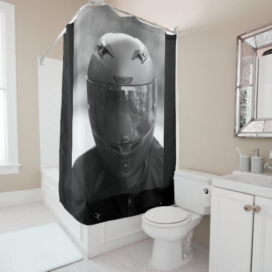 Zwart-wit Man in een motorhelm Douchegordijn (In situ)