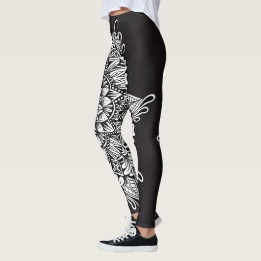 Zwart-wit Mandala Leggings (Links)