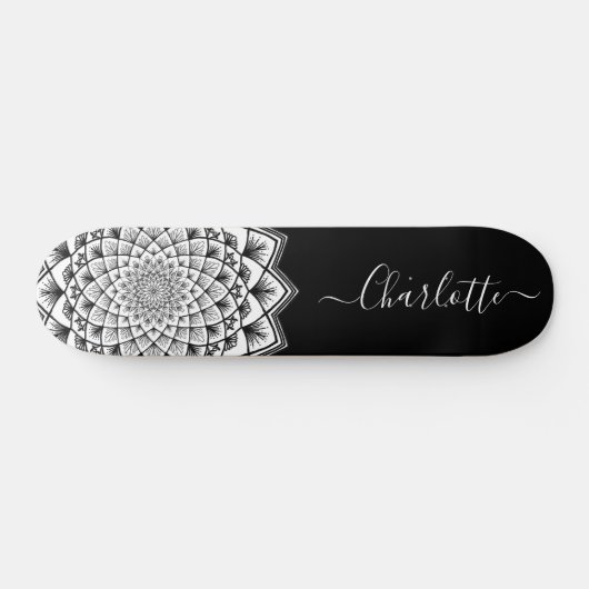 Zwart wit Mandala Pattern Monogram Skateboard (Horizontaal)